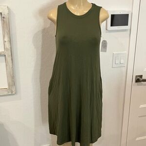 Time and Tru Olive Green Sleeveless Shift Dress